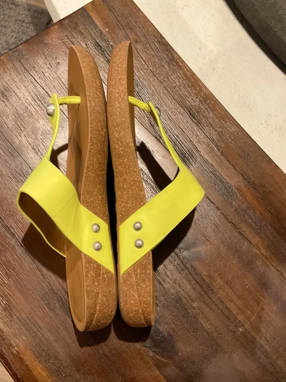 Fit flop Iqushion Toe Post Sandals Neon Leather Size EU38 /US7.5 - Picture 3 of 8